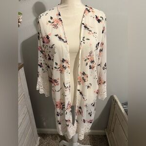 Women’s Floral & Lace Kimono